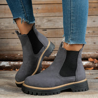 Liliana | Timeless And Bold Chelsea Platform Ankle Boots