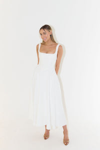 Lyla | Elegant Square Neckline Sleeveless A-Line Midi Dress
