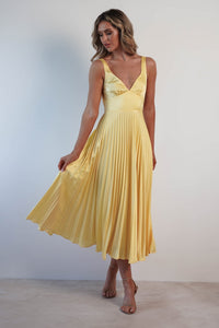Roselyn | Lightweight And Flowing Pleated Maxi Dress